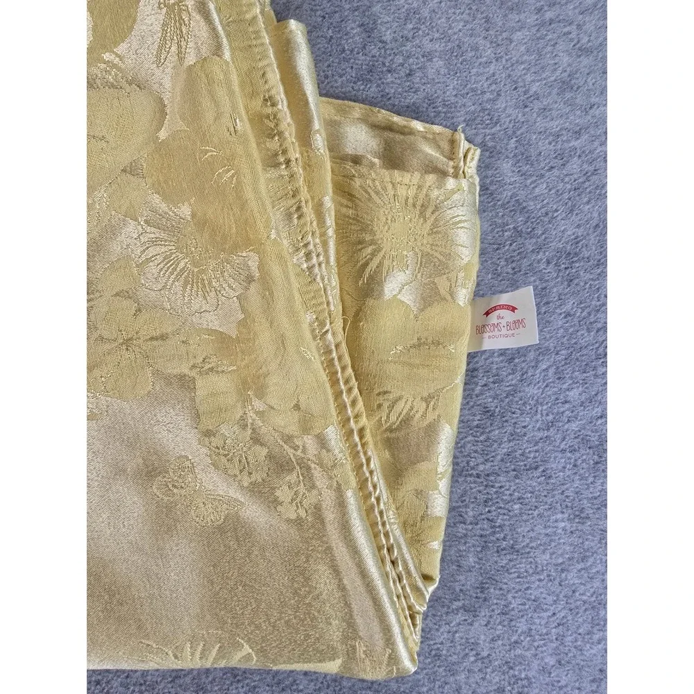 Kohls Blossoms & Blooms Yellow Floral Damask Tablecloth 54x110 Rectangle